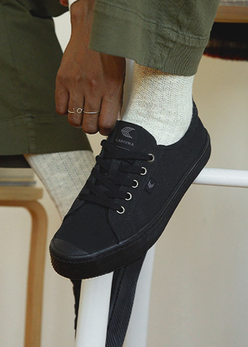 OCA Canvas All Black