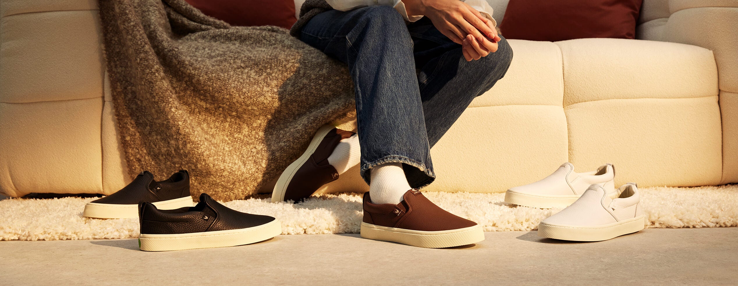 CARIUMA: Men's Black Premium Leather Slip-on Sneakers | Slip-On