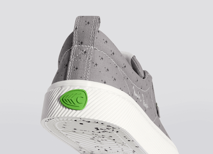 Marie Kondo OCA Canvas Light Grey Contrast Thread