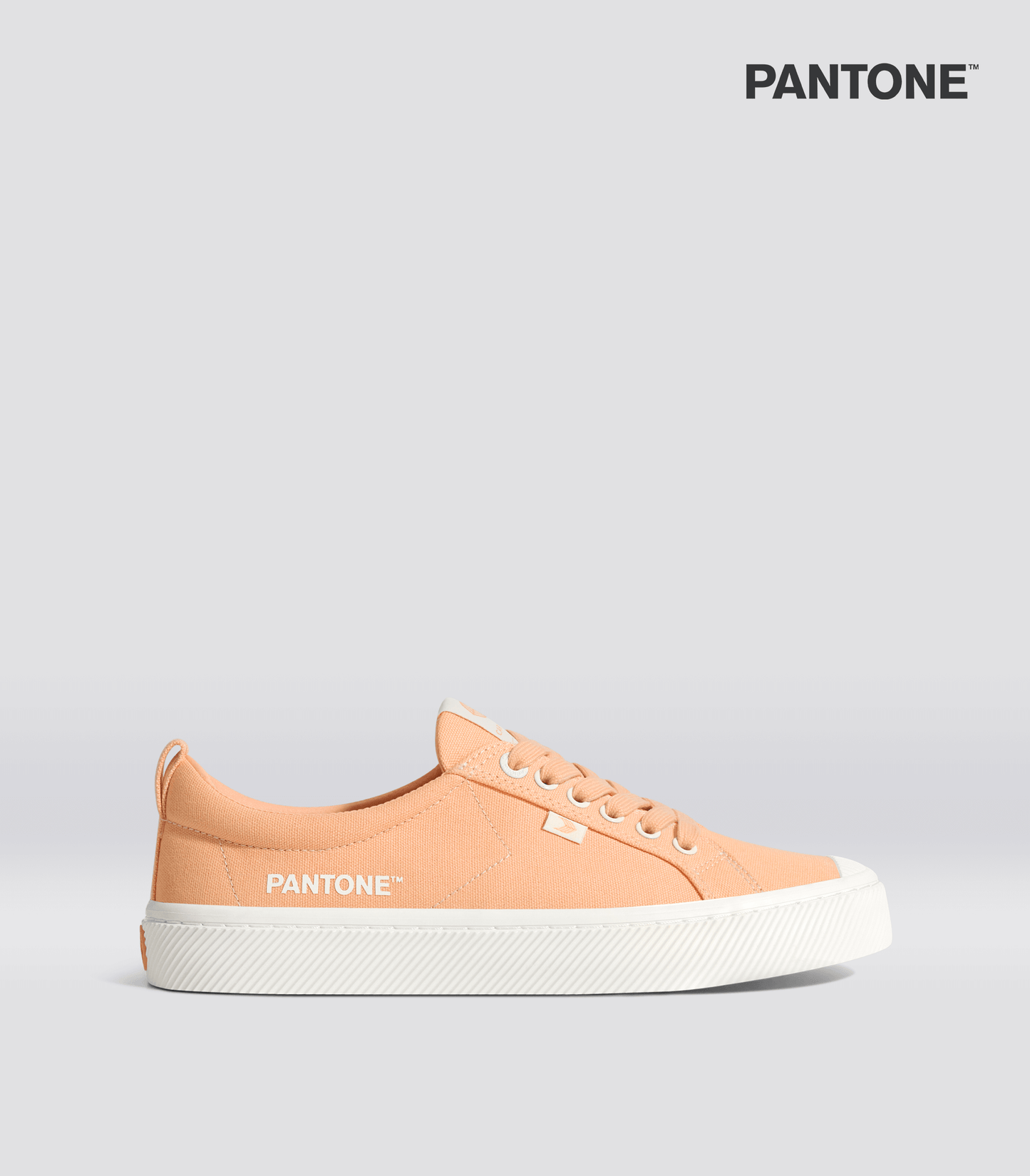 PANTONE OCA Canvas Contrast Thread Peach Fuzz