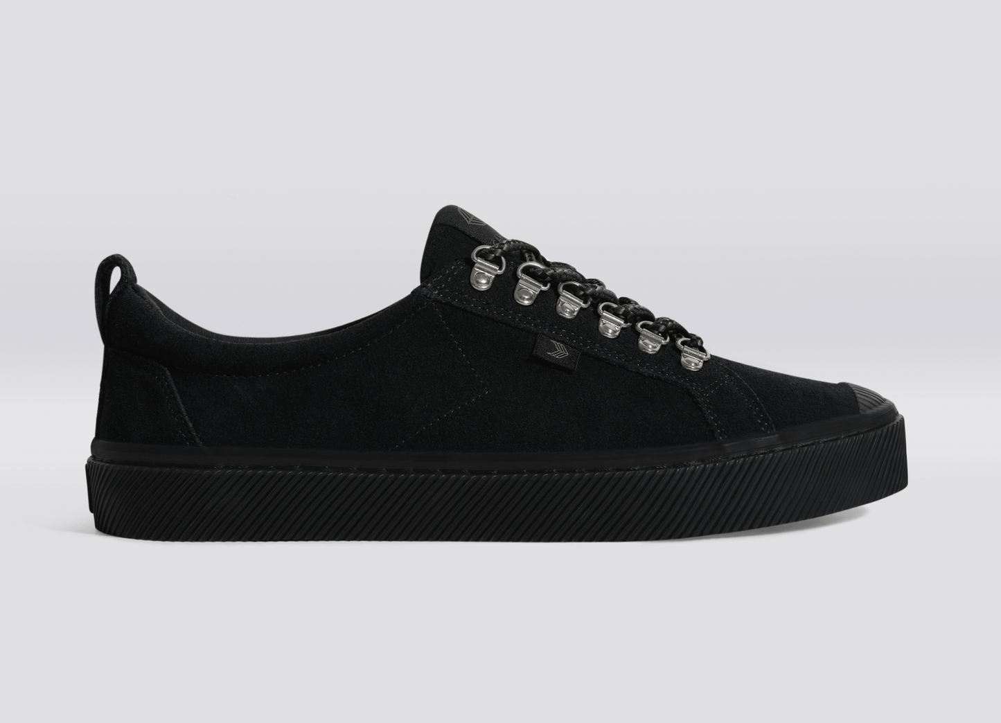 OCA Suede Speedhooks All Black