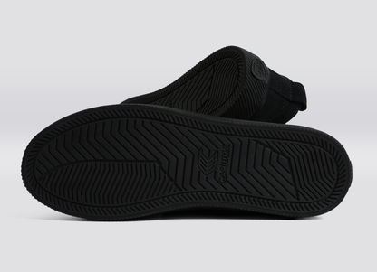 OCA Suede Speedhooks All Black