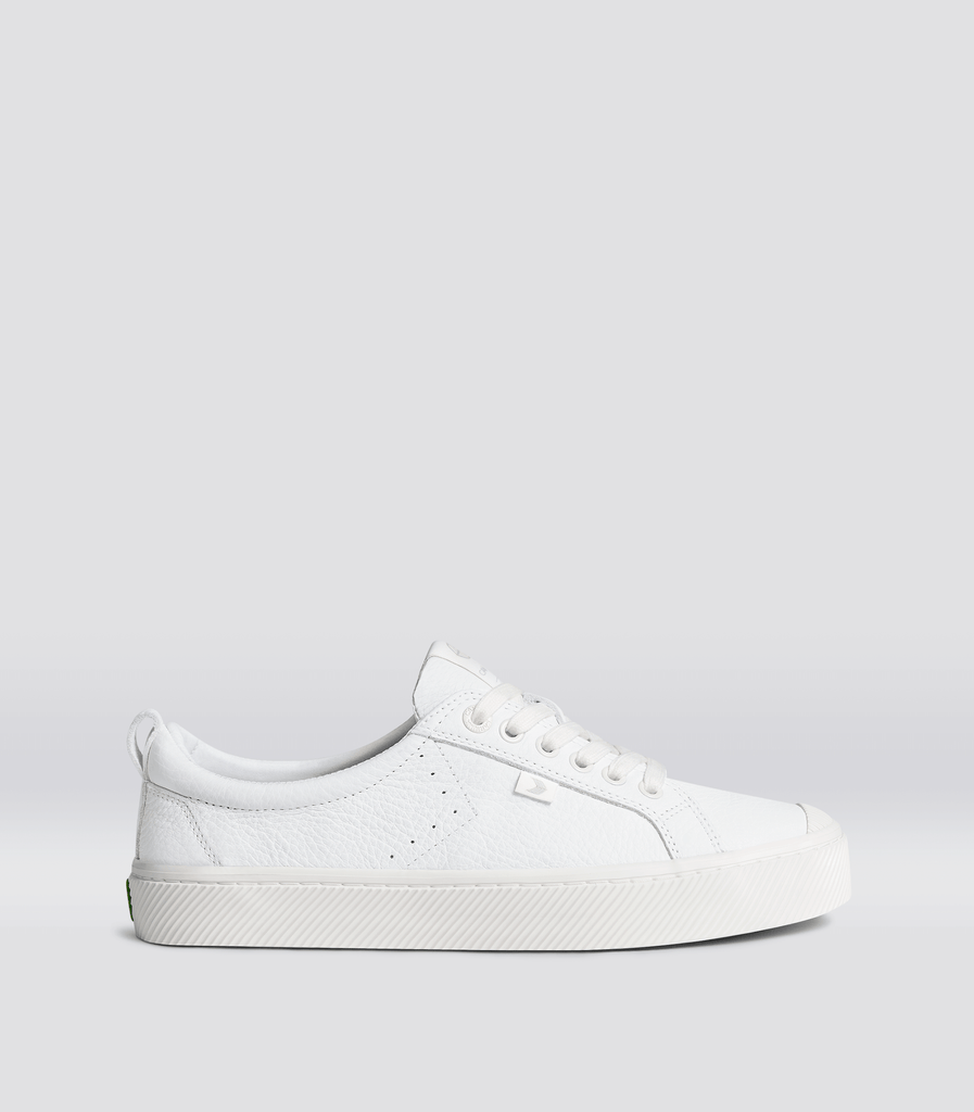 Men s Low Top White Premium Leather Sneakers OCA CARIUMA