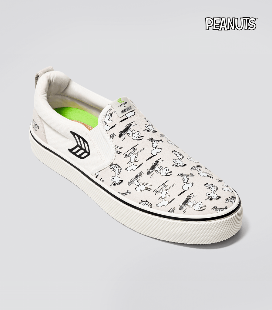 CARIUMA Men s White Snoopy Print Slip on Sneakers Slip on Pro