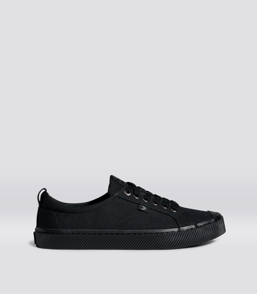 Black canvas shop sneaker