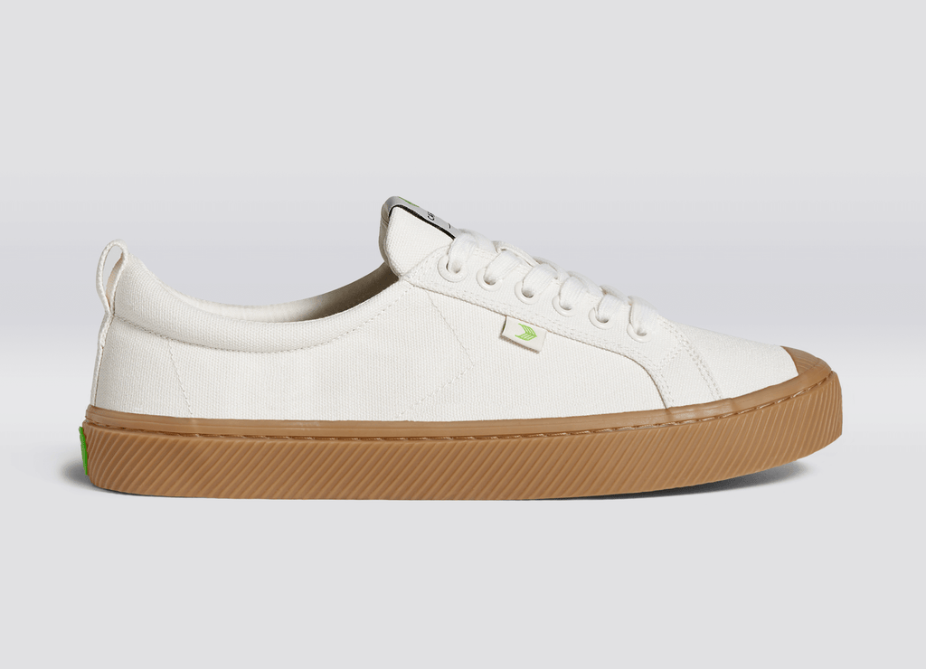 Men s Low Top Off White Gum Sole Sneakers OCA Low CARIUMA